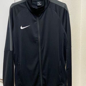 Brand New Nike Men’s Medium Dri-Fit Zip Up Jacket